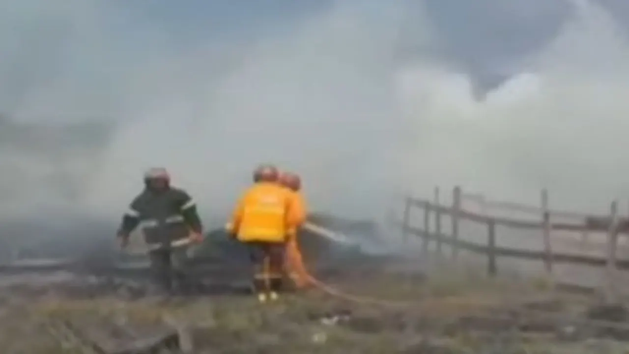 পাবনার ঈশ্বরদীতে রূপপুর পারমাণবিক বিদ্যুৎ প্রকল্প এলাকায় অগ্নিকাণ্ডের ঘটনা ঘটেছে