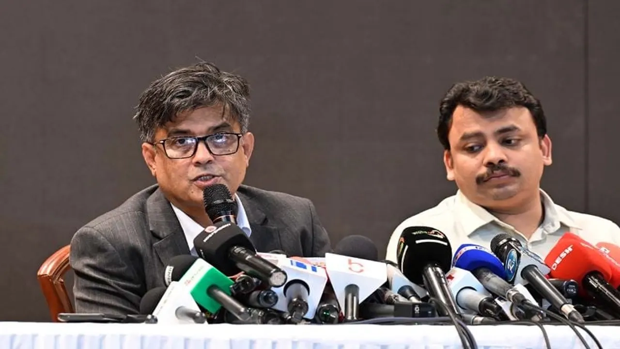 বৃহস্পতিবার রাজধানীর ফরেন সার্ভিস একাডেমিতে উপদেষ্টা পরিষদের বৈঠকের সিদ্ধান্ত জানান প্রেস সচিব শফিকুল আলম।