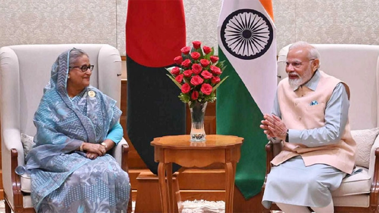 সাবেক প্রধানমন্ত্রী শেখ হাসিনা ও ভারতের প্রধানমন্ত্রী নরেন্দ্র মোদি।