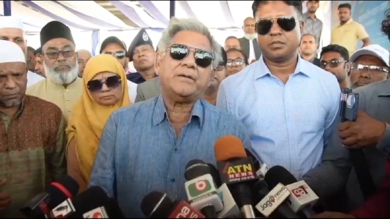 পাবনার নগরবাড়ি নদী বন্দর আধুনিক টার্মিনাল কমপ্লেক্স উদ্বোধন। ছবি: এনপিবি