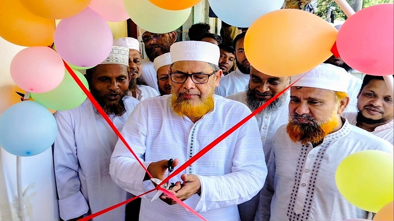 উখিয়ায় ১৭ বছর পর জামায়াতে ইসলামী উপজেলা কার্যালয়ের শুভ উদ্বোধন। ছবি: এনপিবি
