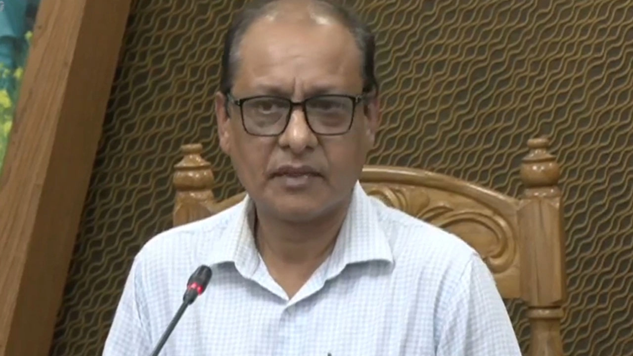 গণশিক্ষা উপদেষ্টা ডা. বিধান রঞ্জন রায় পোদ্দার