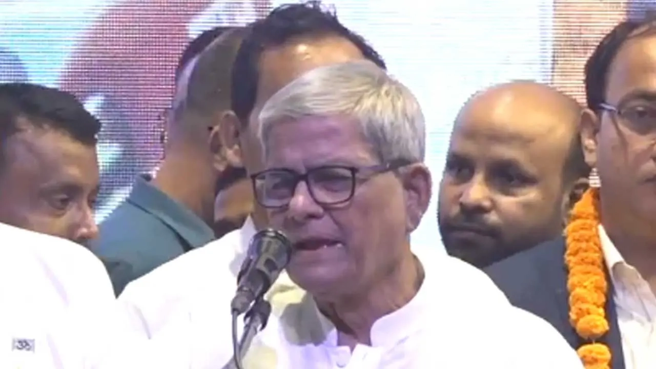 শনিবার ফার্মগেটে কৃষিবিদ ইনস্টিটিউট মিলনায়তনে ‘হিন্দু প্রতিনিধি সম্মেলন-২০২৫’-এ মির্জা ফখরুল