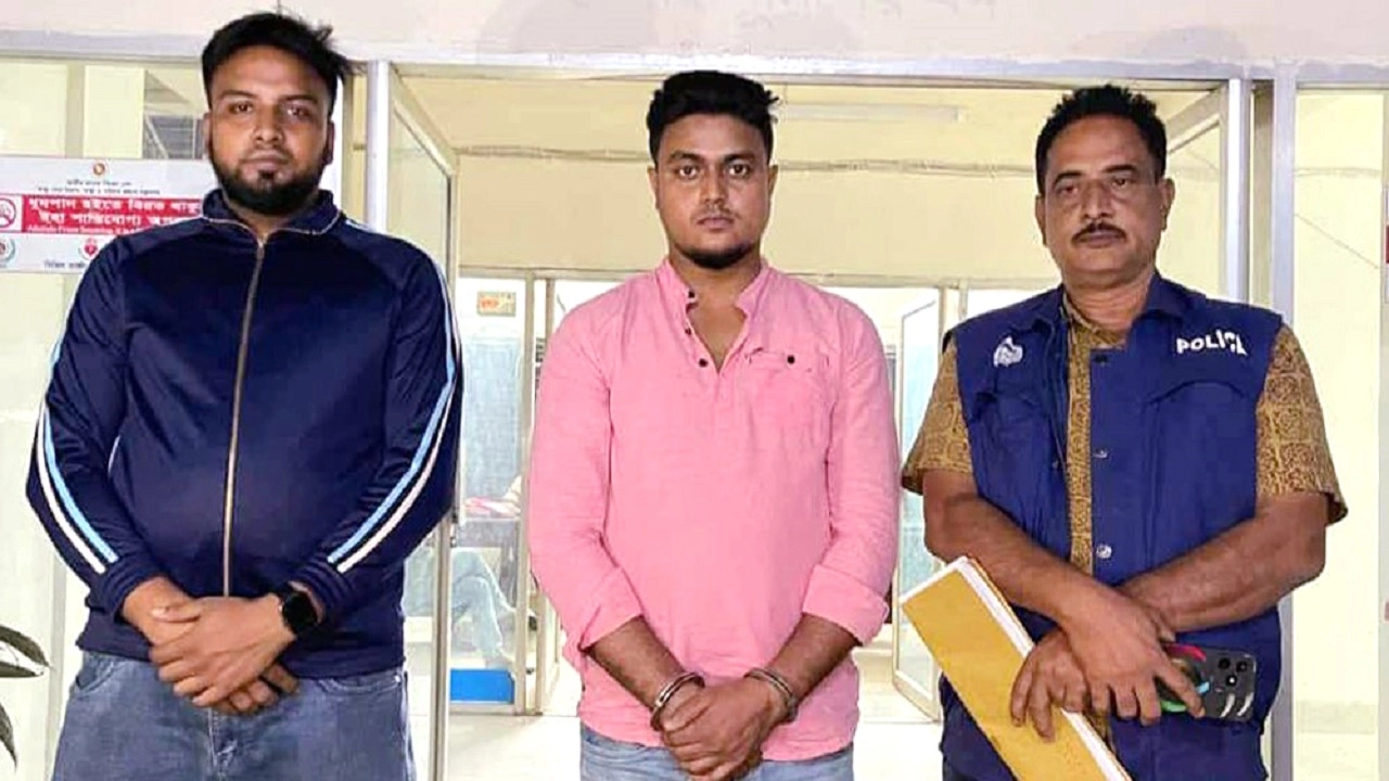 আটককৃত মেহেদী হাসান (২৫)