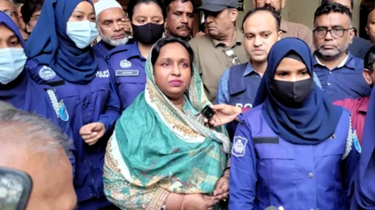 সাবেক মেয়র সেলিনা হায়াৎ আইভী