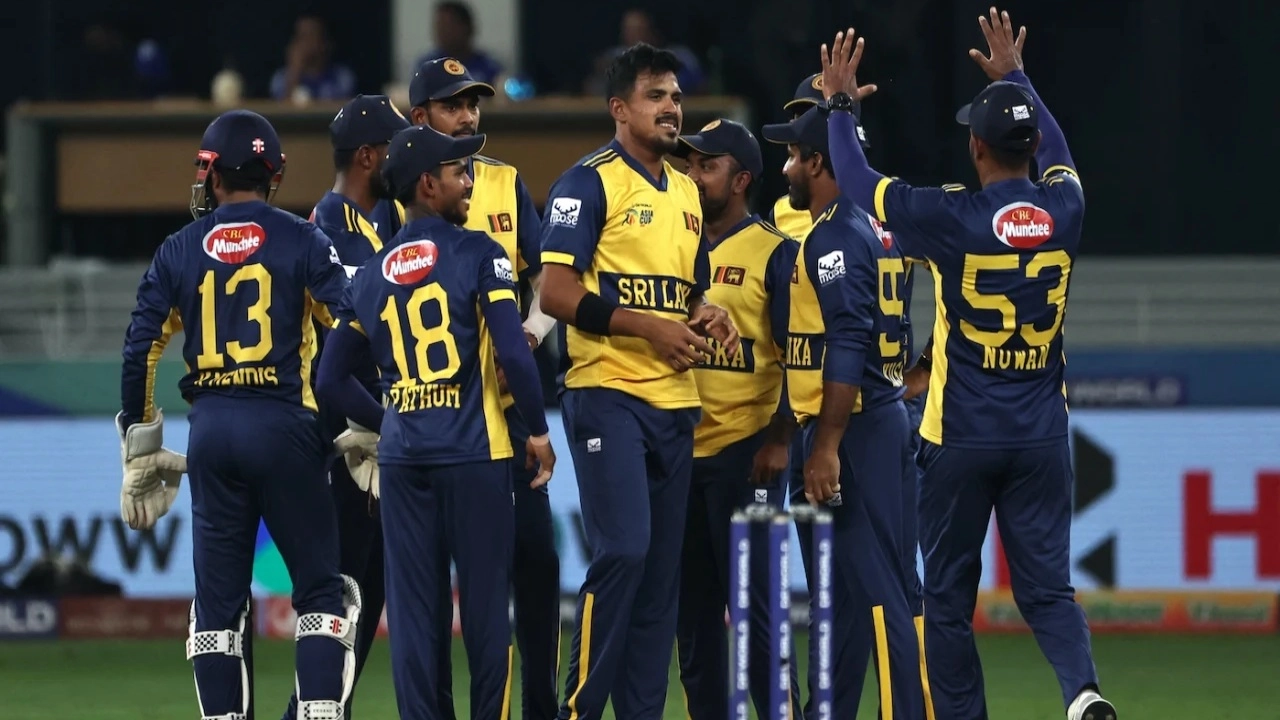 ত্রিদেশীয় সিরিজে শ্রীলঙ্কা দল