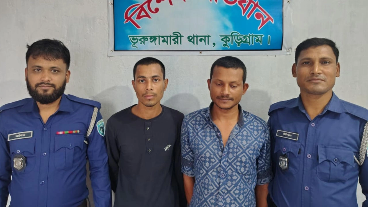 মা-বাবা কে নির্যাতনের অভিযোগে দুই ছেলে গ্রেপ্তার 