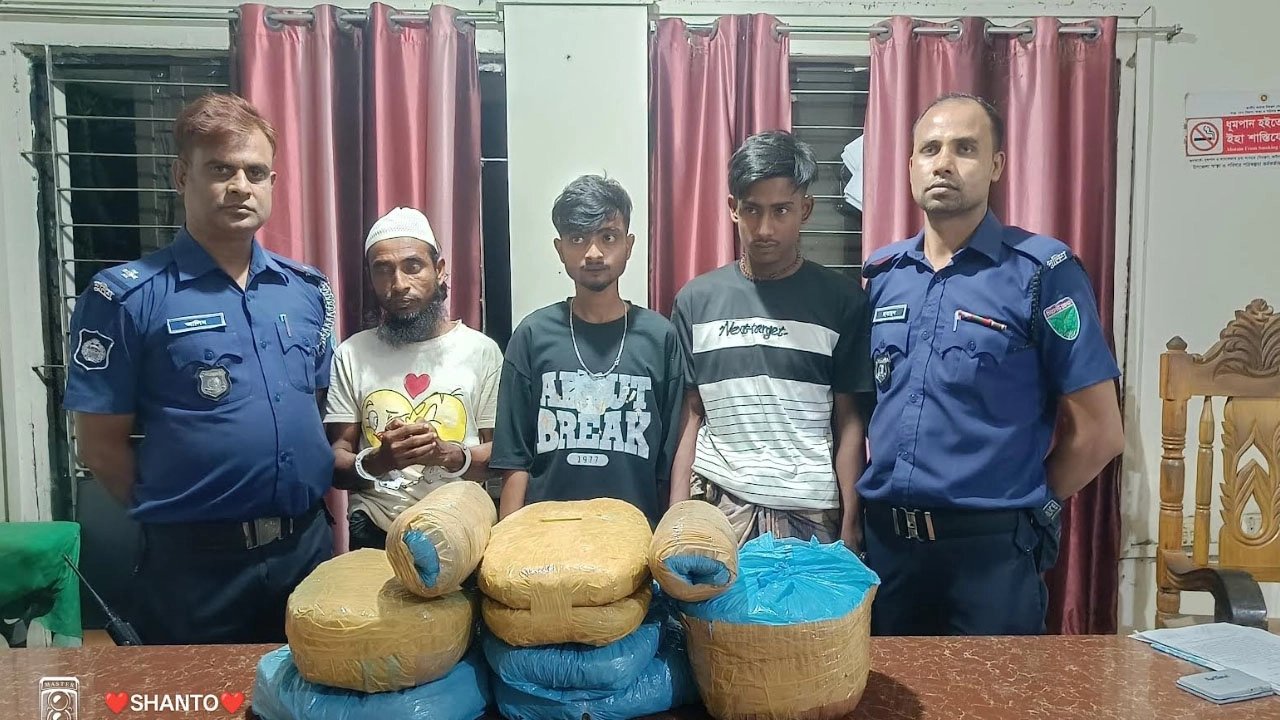 ৩ মাদক কারবারি গ্রেপ্তার