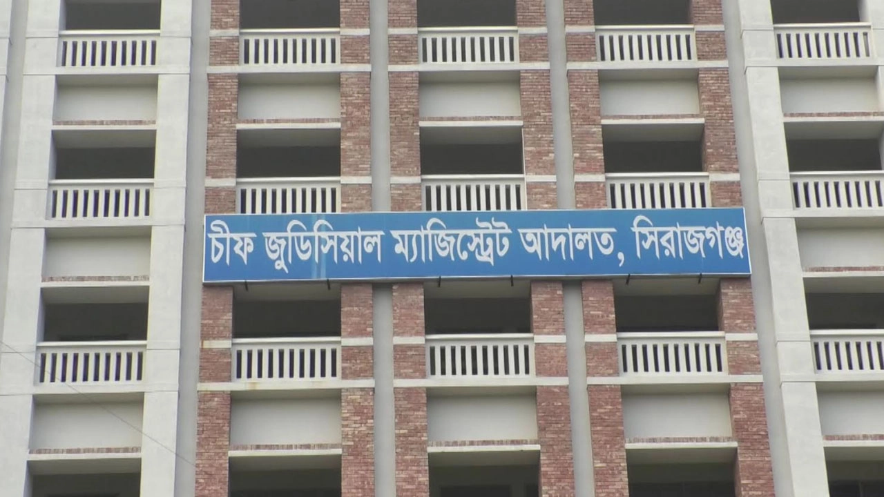 সিরাজগঞ্জে ৩ মামলায় শেখ হাসিনা-ওবায়দুল কাদেরের বিরুদ্ধে অভিযোগপত্র