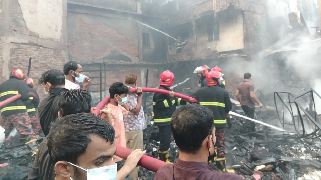 উখিয়া বাজারে ভয়াবহ অগ্নিকাণ্ড