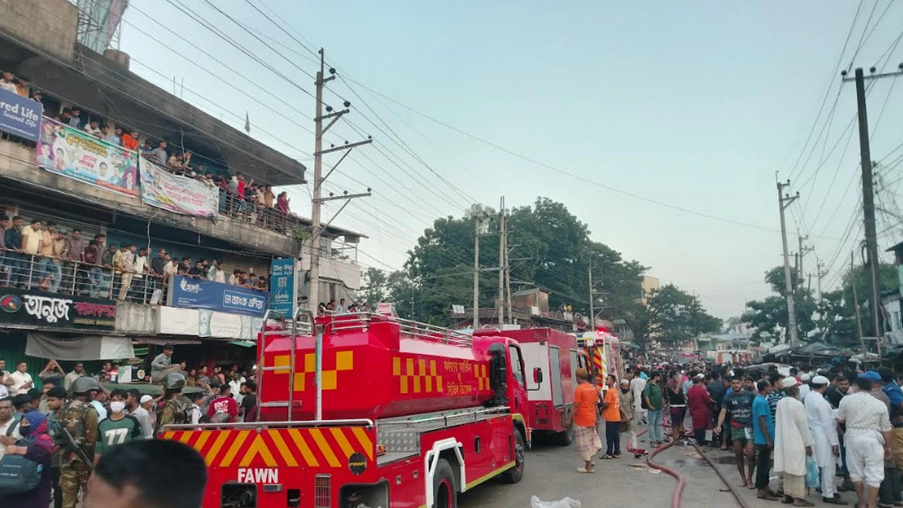 উখিয়ায় ভয়াবহ অগ্নিকাণ্ড