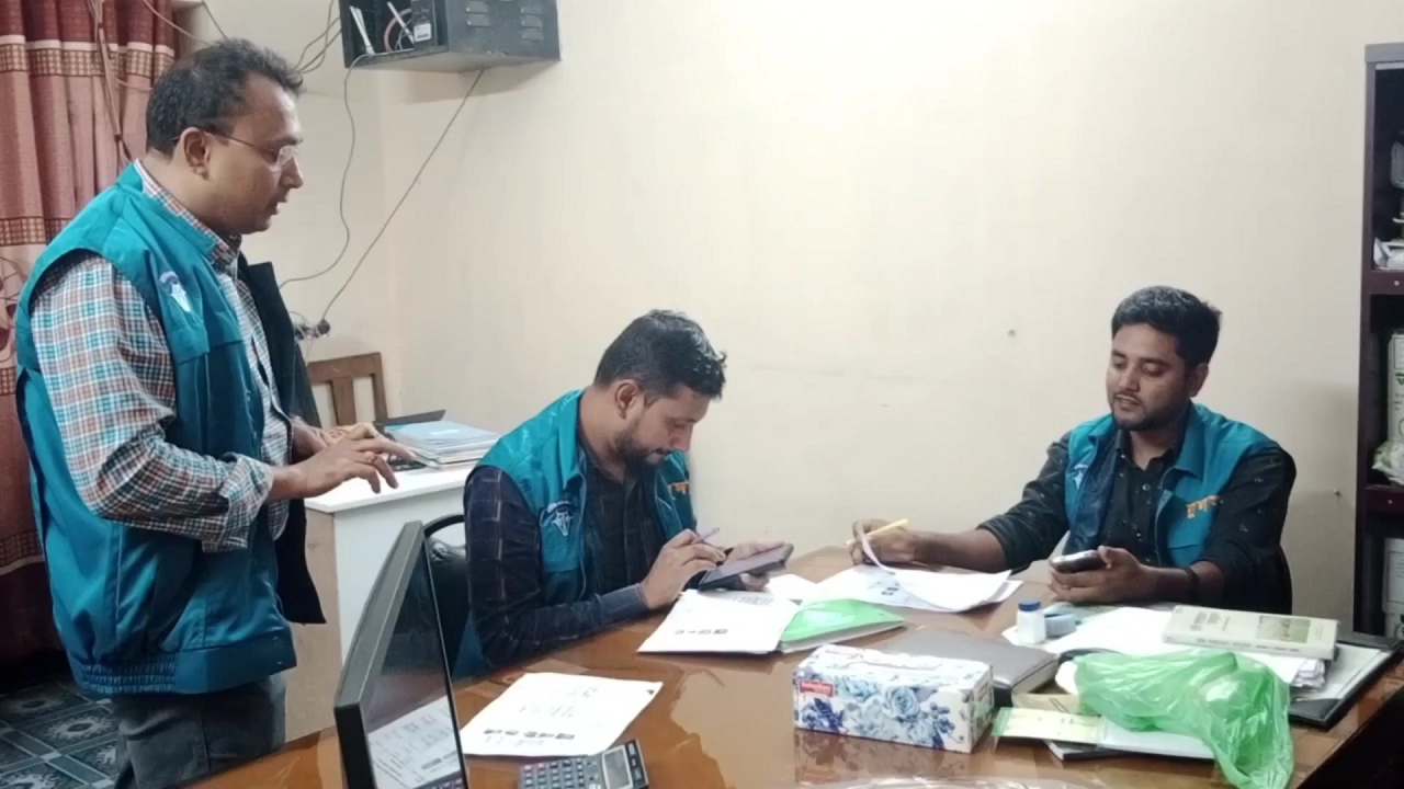 দুদকের অভিযান