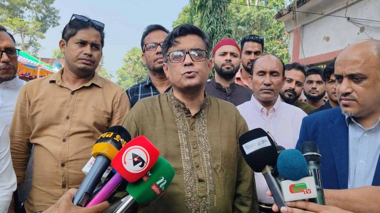 প্রধান উপদেষ্টার প্রেস সচিব শফিকুল আলম