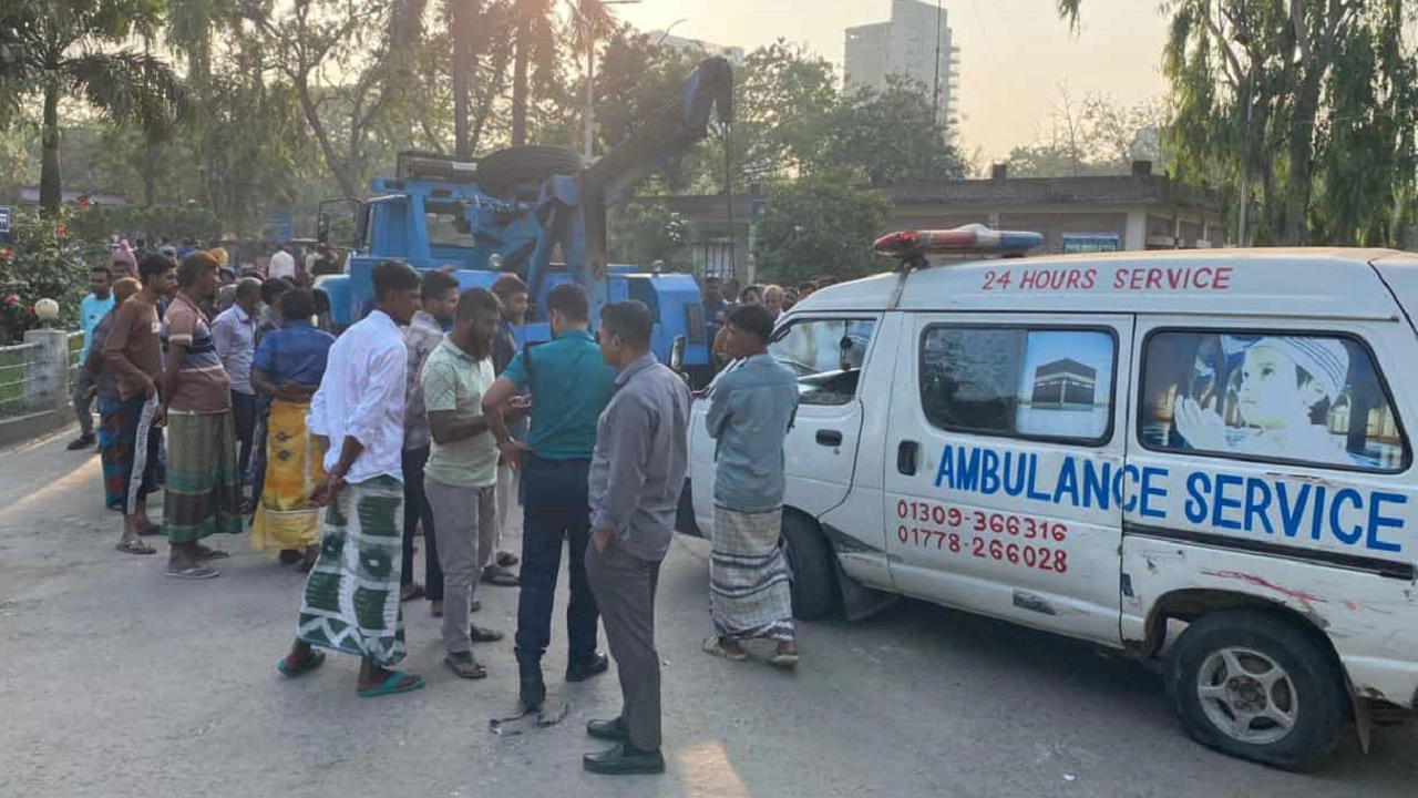 বেপরোয়া অ্যাম্বুলেন্স সিন্ডিকেট