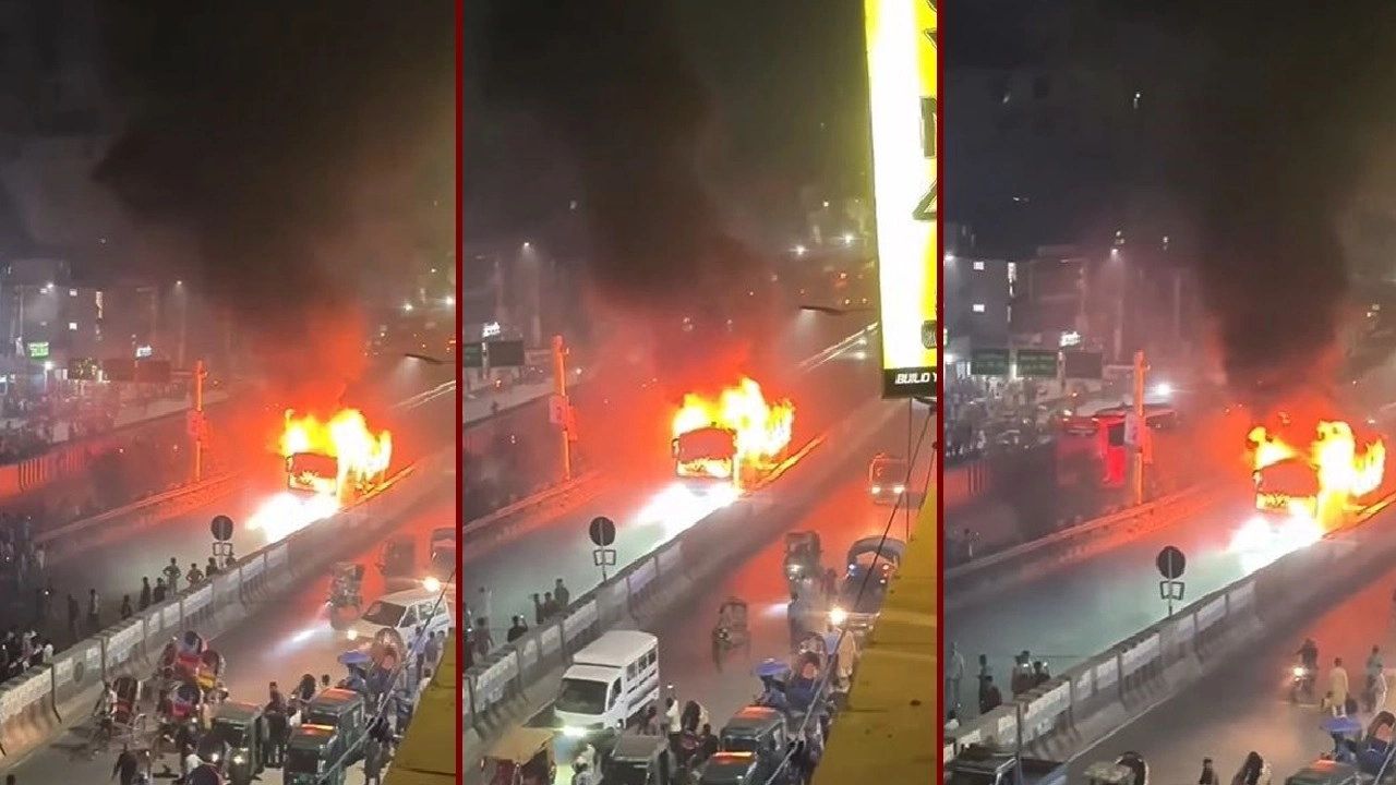 ধোলাইপাড়ে বাসে আগুন