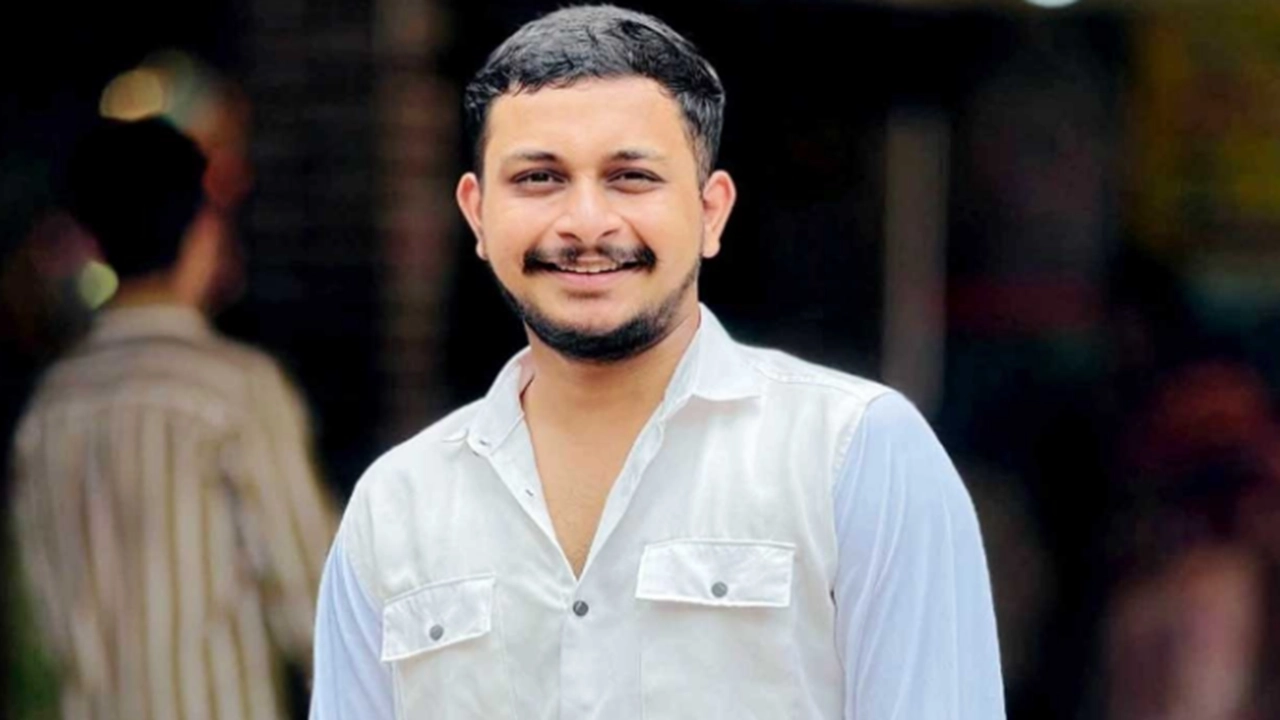 কনটেন্ট ক্রিয়েটর দীপঙ্কর দাশ দ্বীপ