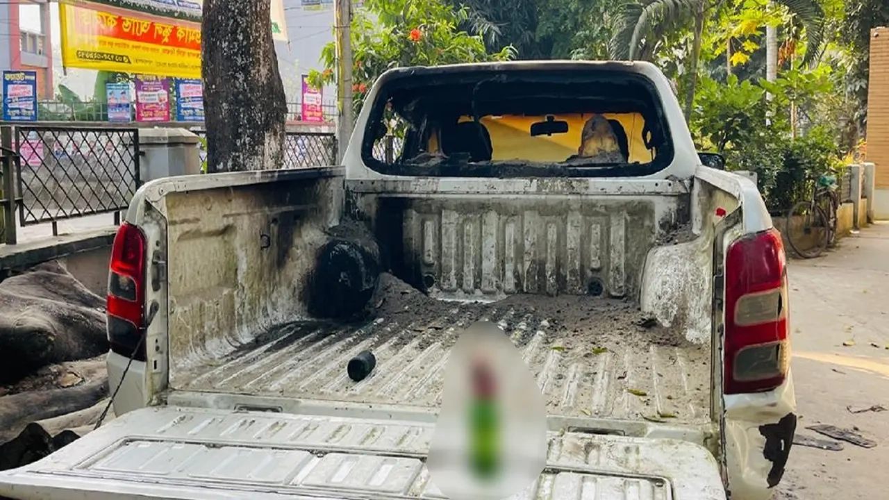 গোপালগঞ্জে গণপূর্ত ও গ্রামীণ ব্যাংকে পেট্রোল বোমা হামলা