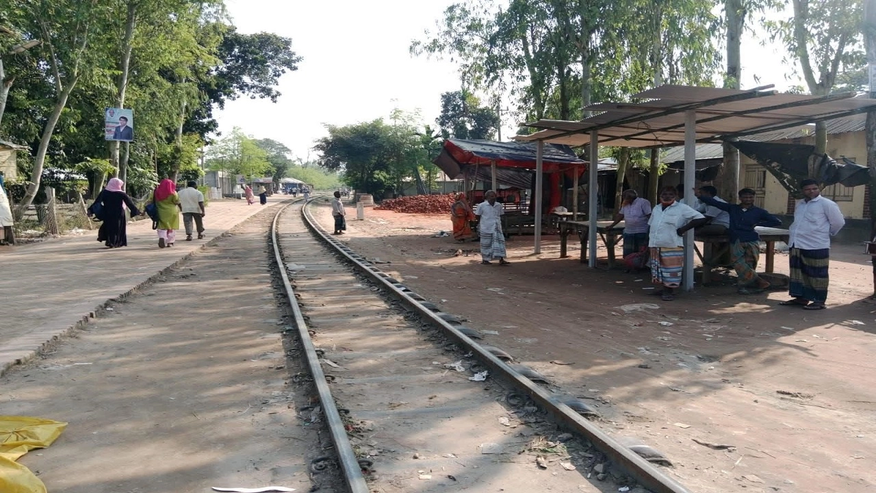 হাতীবান্ধা রেল লাইন