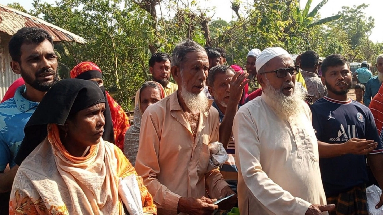 আমতলীতে খাদ্যবান্ধব কর্মসূচিতে অনিয়ম