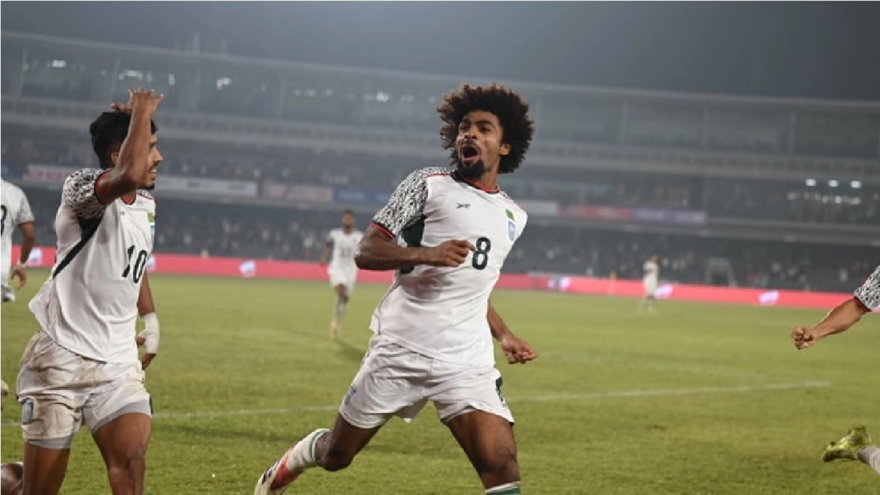 তারকা ফুটবলার হামজা দেওয়ান চৌধুরী