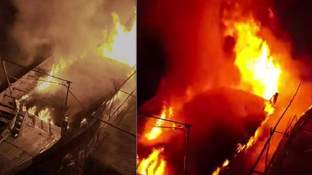 নিকলীর নরসুন্দা নদীর ঘাটে বেঁধে রাখা একটি খেয়া নৌকায় আগুন