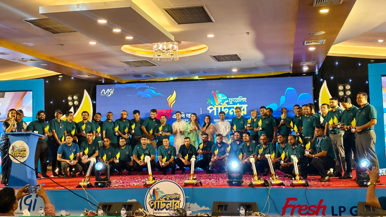 কক্সবাজারে ফ্রেশ এলপি গ্যাসের পরিবেশক সম্মেলন