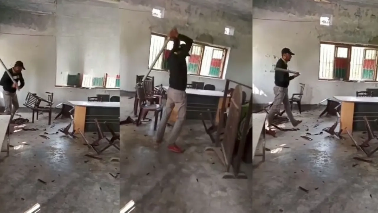 ছাত্রদলের সাবেক সহ-সভাপতি ইমরান আহমেদ সজীব এভাবে ভাংচুর করে