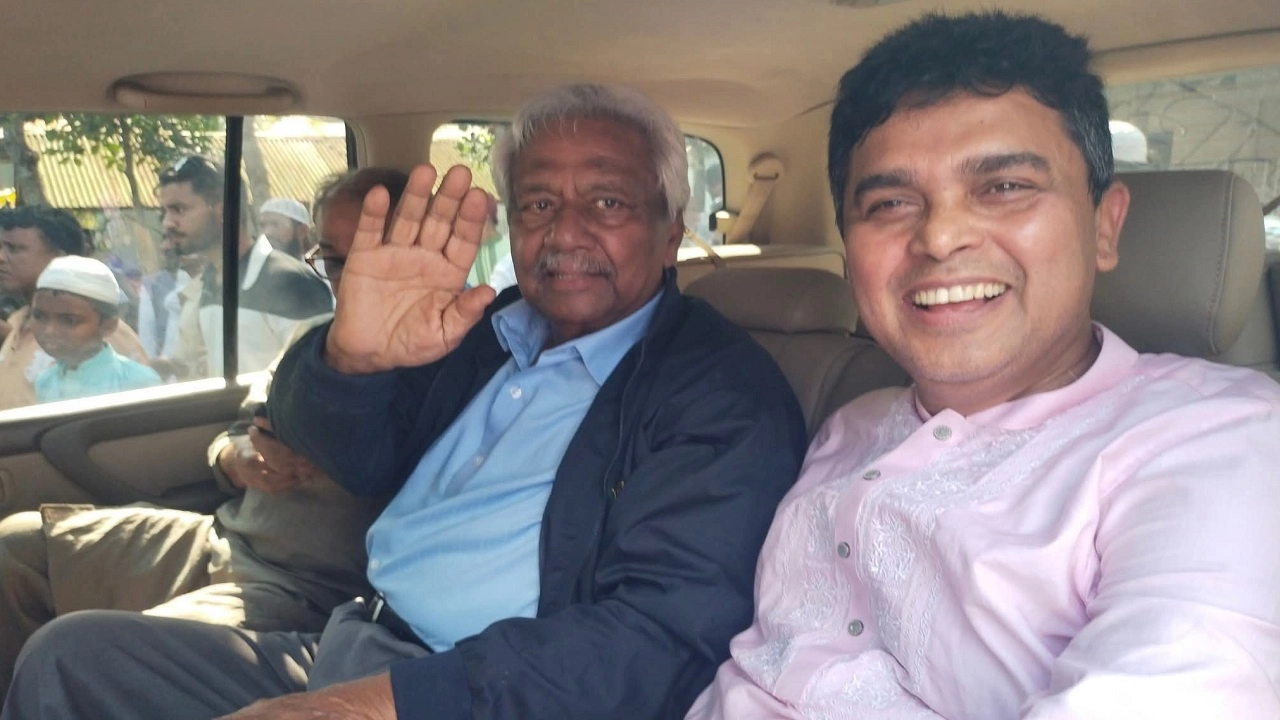 ড. ফারুকের সংবর্ধনা