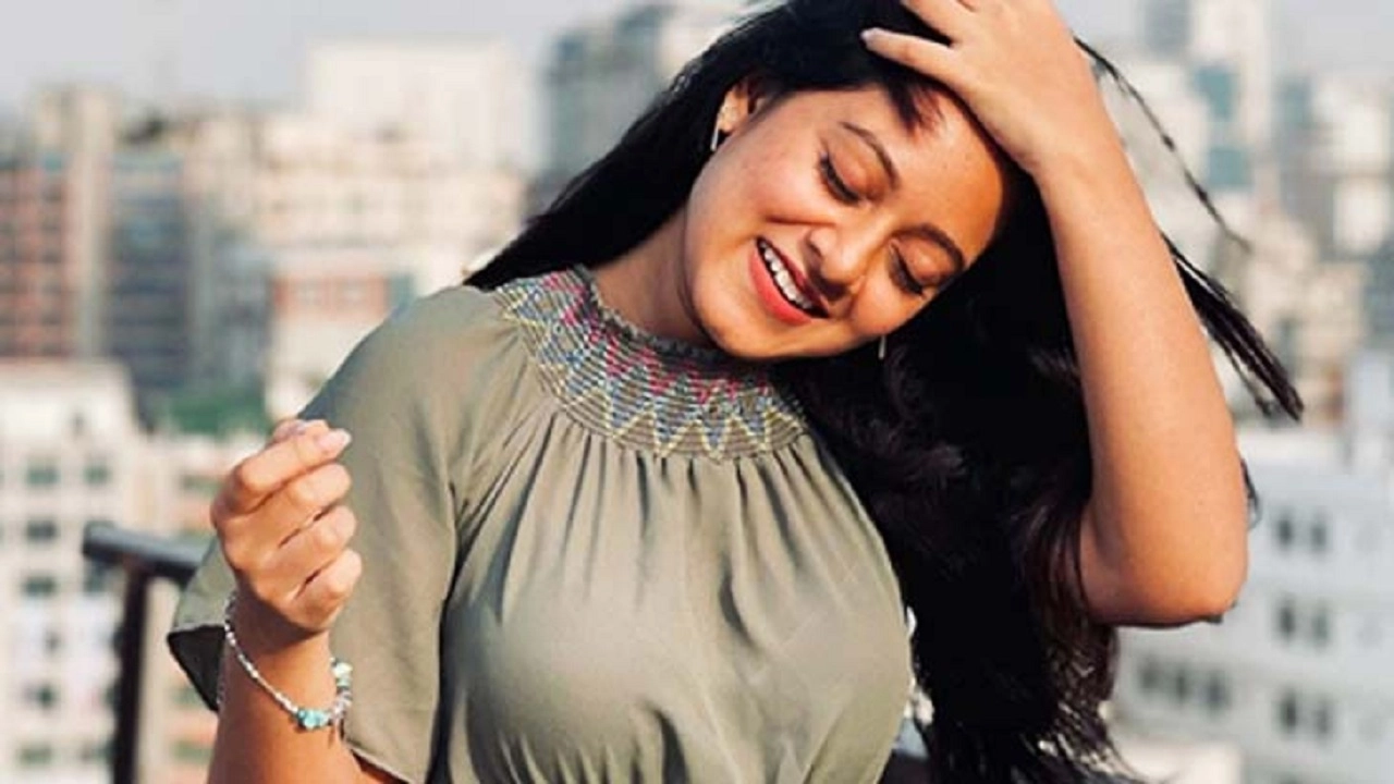 ঢালিউডের জনপ্রিয় অভিনেত্রী প্রার্থনা ফারদিন দীঘি।