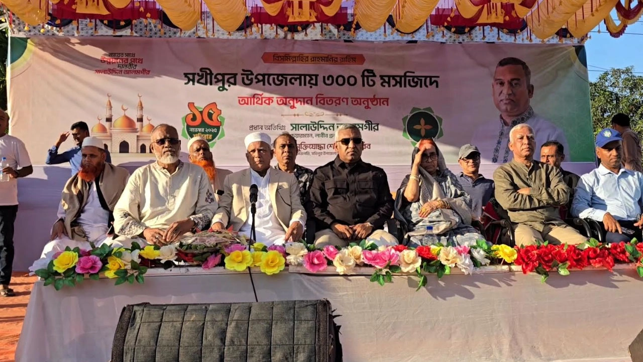 লাবীব গ্রুপের চেয়ারম্যান সিআইপি সালাহ উদ্দিন আলমগীর রাসেল।