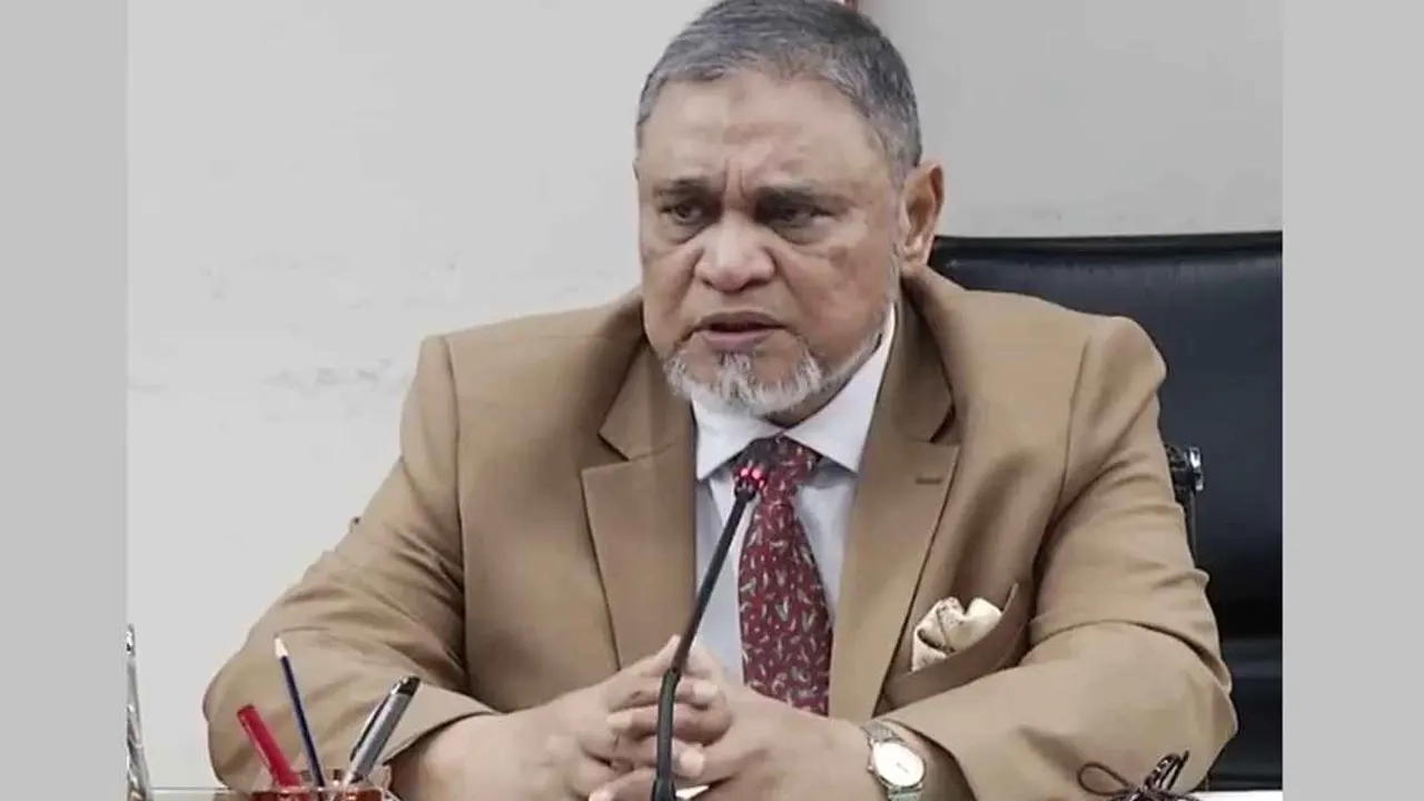 প্রধান নির্বাচন কমিশনার (সিইসি) এ এম এম নাসির উদ্দীন