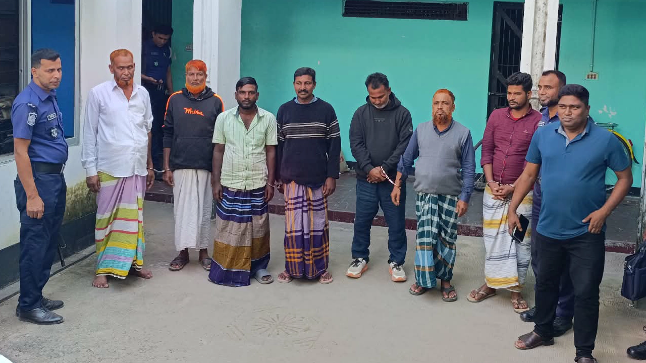 গ্রেপ্তারকৃত আসামিরা