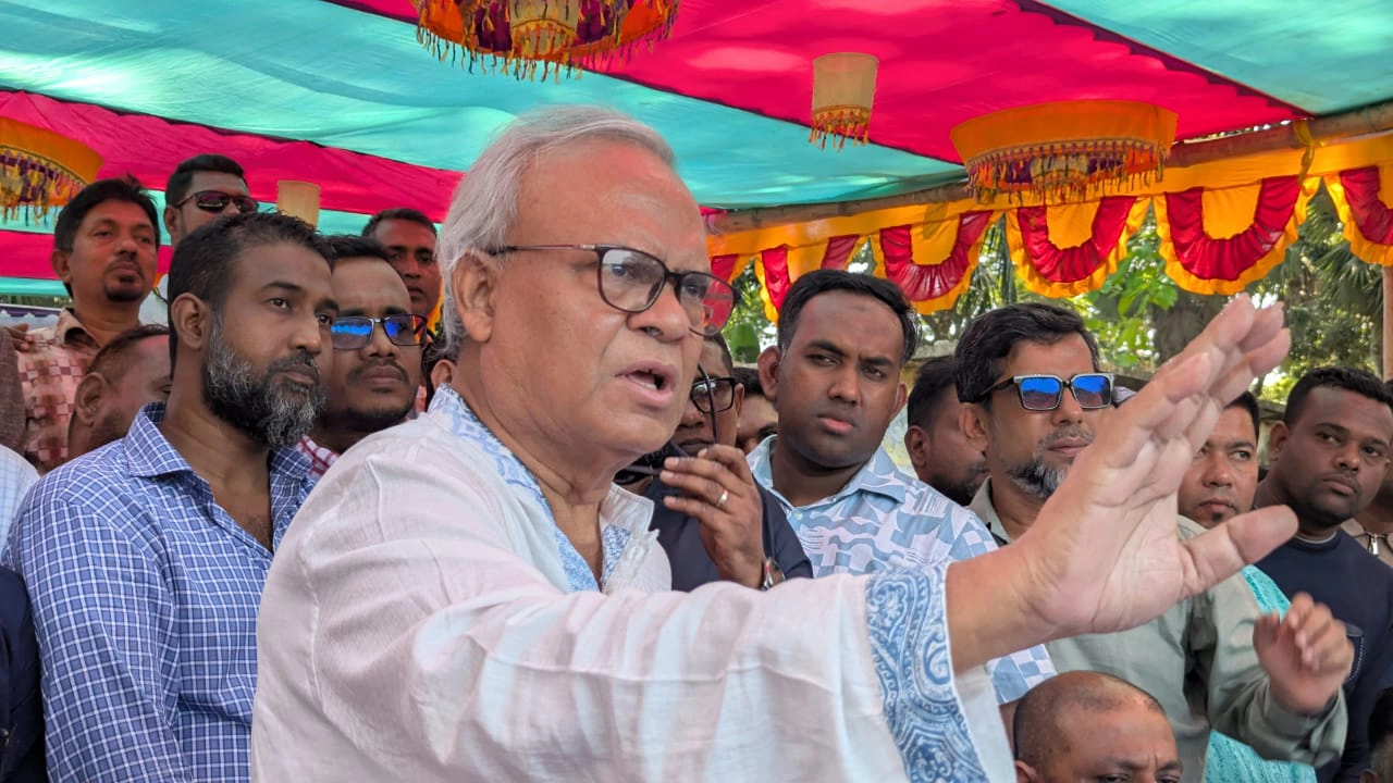 বিএনপির সিনিয়র যুগ্ম-মহাসচিব রুহুল কবির রিজভী। ছবি: এনপিবি