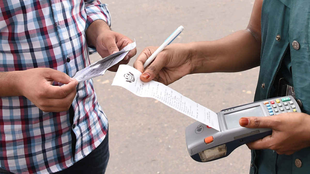 একদিনে ১৫০৩টি মামলা করেছে ঢাকা মহানগর পুলিশের ট্রাফিক বিভাগ