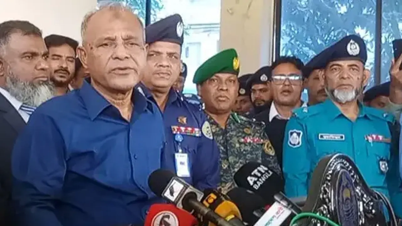 স্বরাষ্ট্র উপদেষ্টা লেফটেন্যান্ট জেনারেল (অব.) মো. জাহাঙ্গীর আলম চৌধুরী