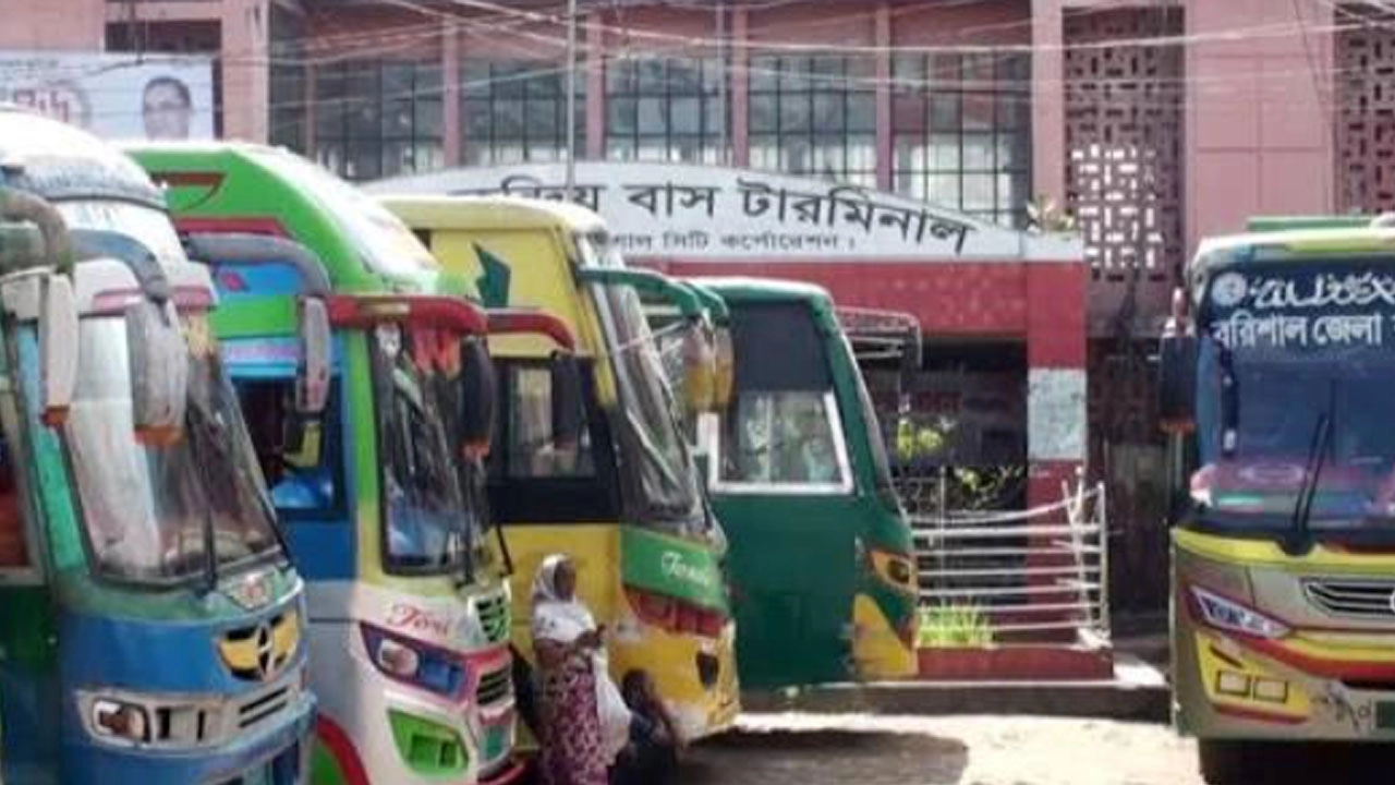 বরিশালে শিক্ষার্থী–শ্রমিক সংঘর্ষে অচল পরিবহন