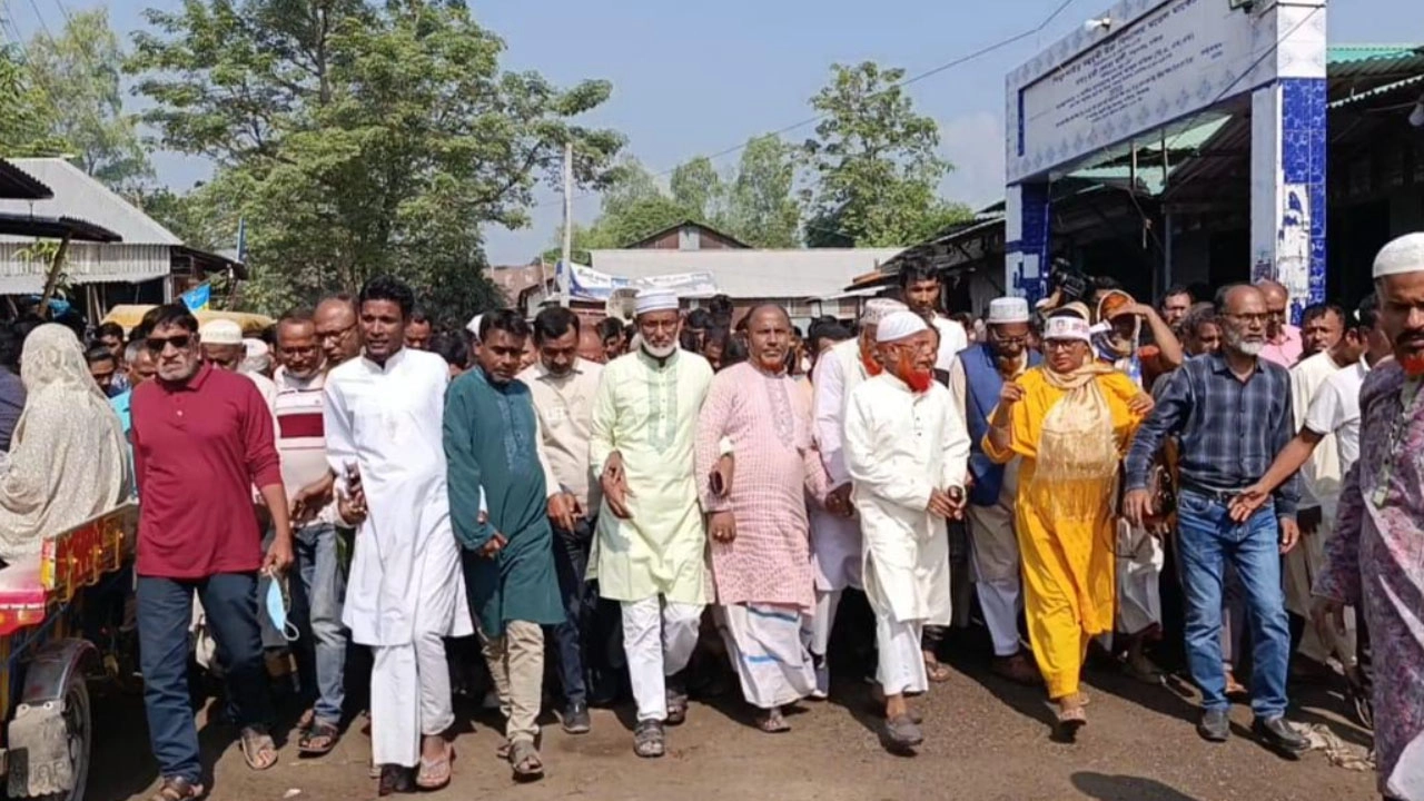 সিরাজগঞ্জ-১ আসনে সেলিম রেজার মনোনয়ন দাবিতে মিছিল