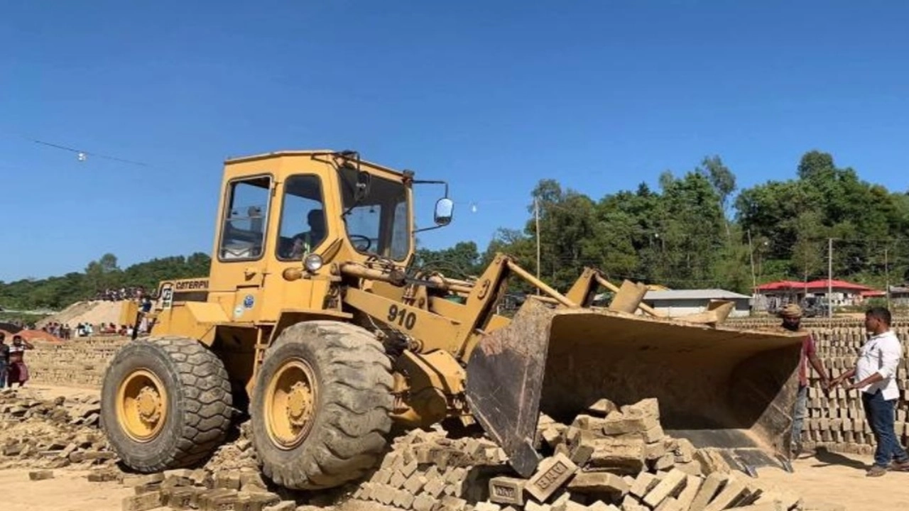 অভিযানে নেতৃত্ব দেন পরিবেশ অধিদপ্তরের চট্টগ্রাম আঞ্চলিক পরিচালক জমির উদ্দিন ও নির্বাহী ম্যাজিস্ট্রেট রেজাউল করিম