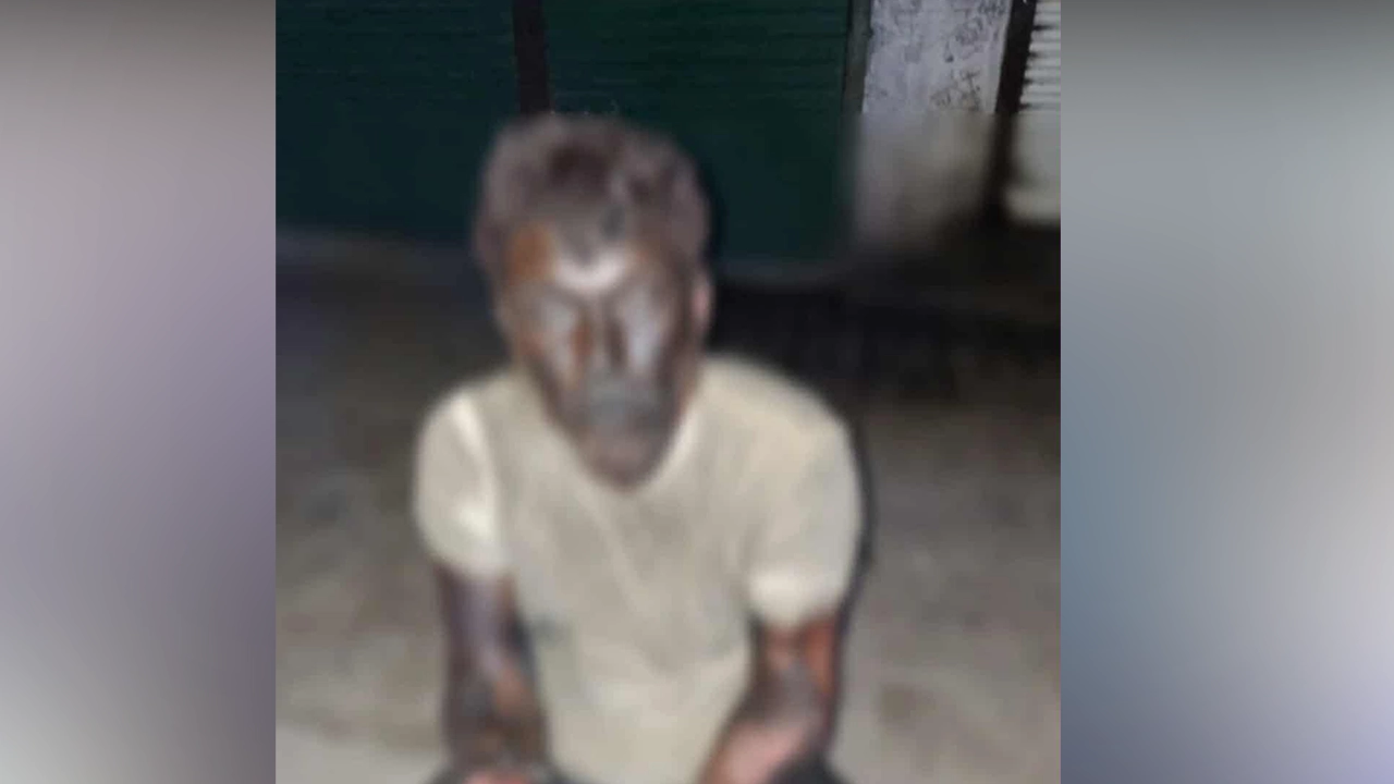 বাসচালক পারভেজ খান