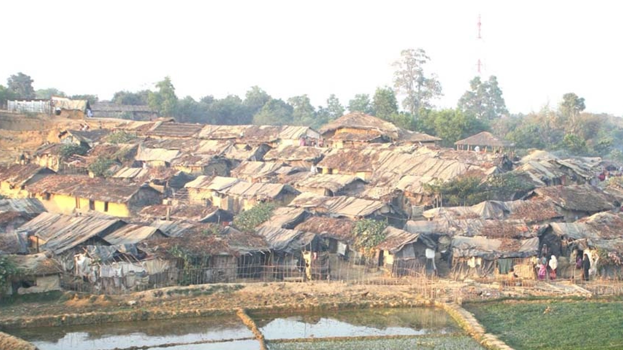 কক্সবাজারের উখিয়ার কুতুপালং রেজিস্টার্ড ক্যাম্প