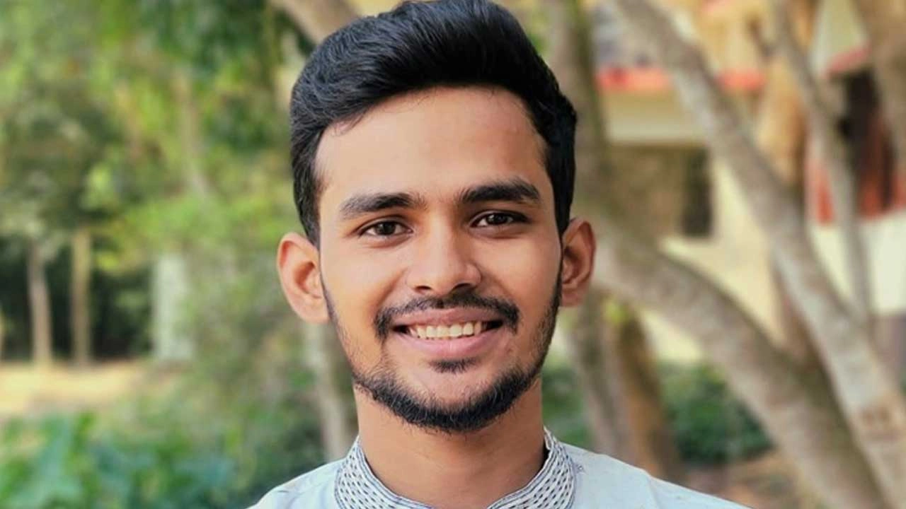 যুব ও ক্রীড়া উপদেষ্টা আসিফ মাহমুদ