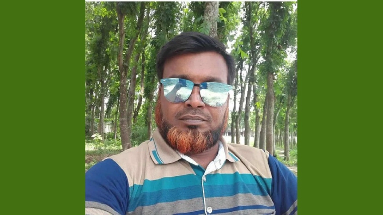 স্থানীয় বিএনপি নেতা  ইসমাইল হোসেন