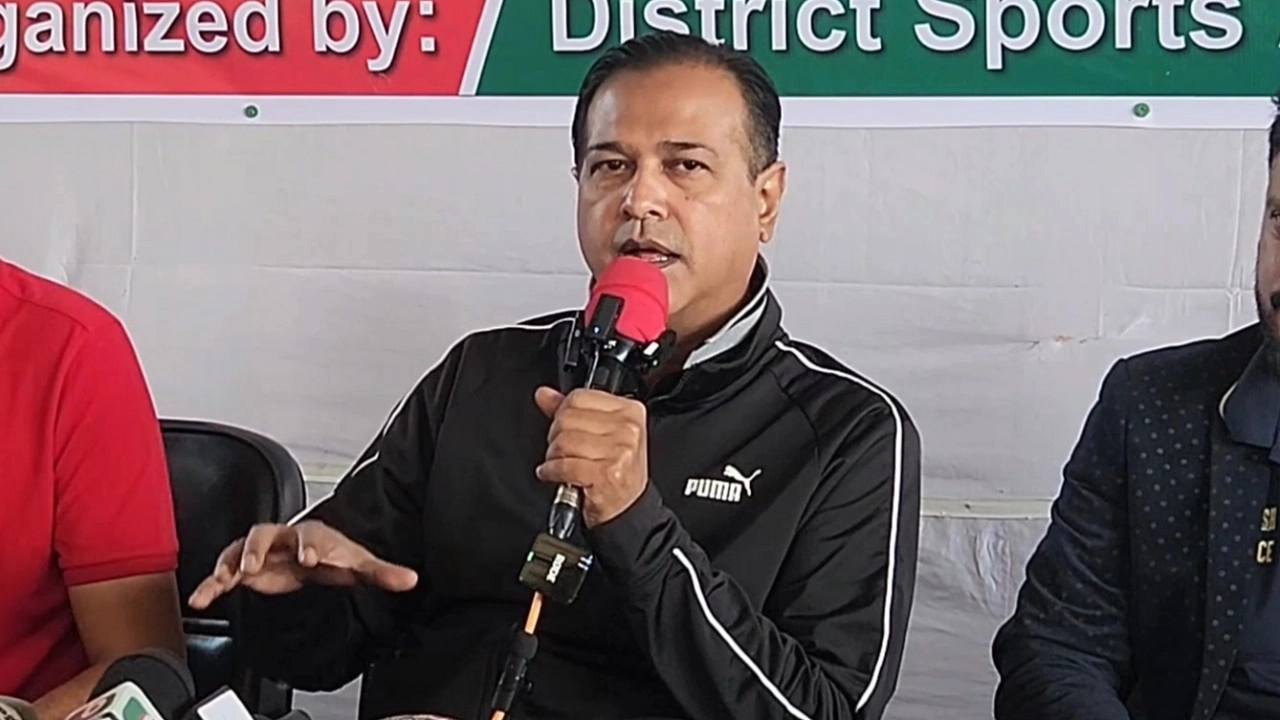 বিসিবির পরিচালক আসিফ আকবর