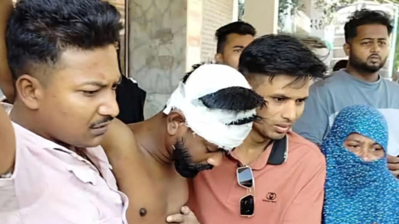 আদালত প্রাঙ্গণে ছাত্রদলর ওপর হামলা