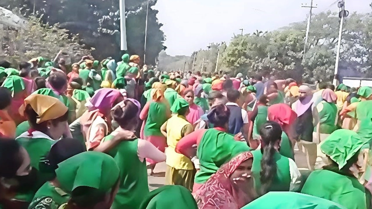 কুমিল্লা ইপিজেডে ভূমিকম্পে আতঙ্ক