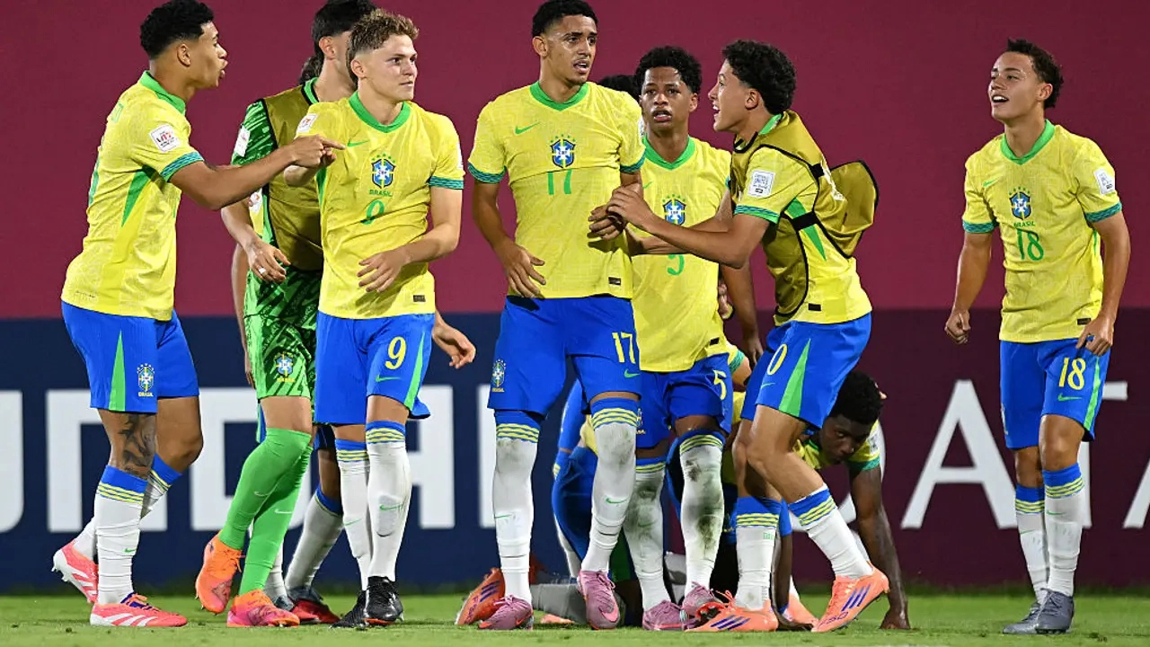 শেষ মুহূর্তের গোলে নাটকীয় জয় পেয়েছে ব্রাজিল