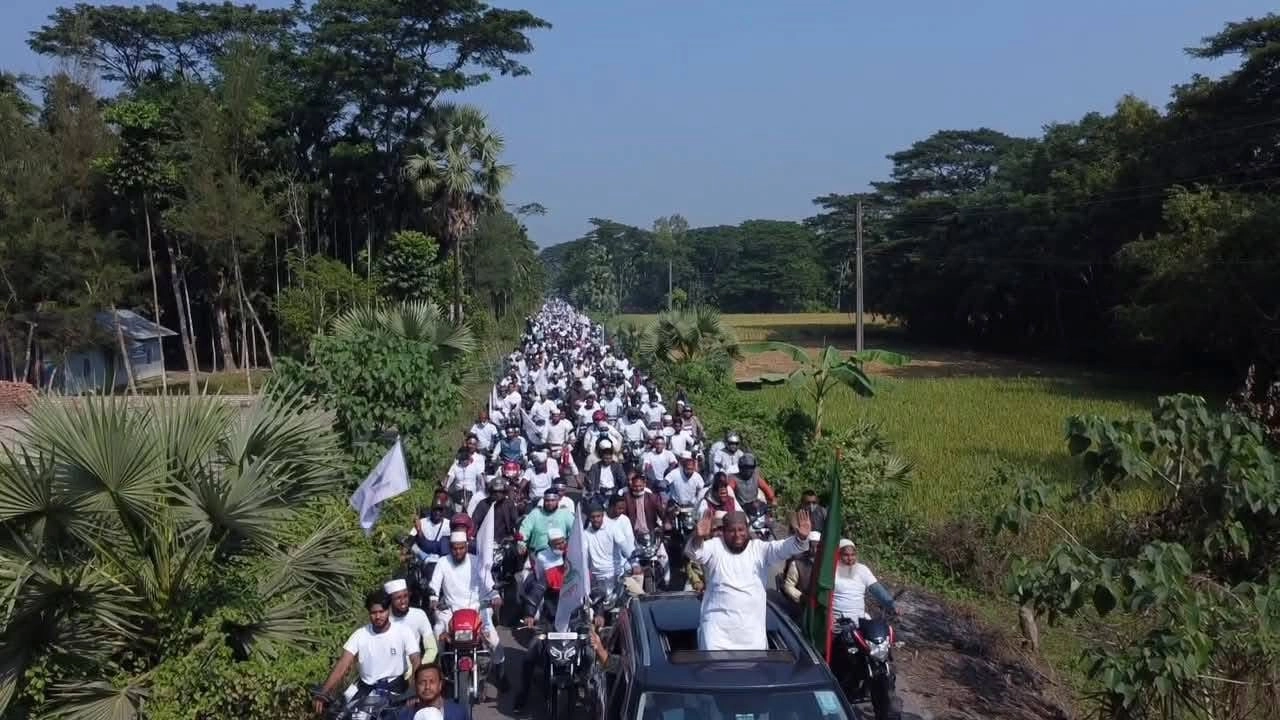 দীর্ঘ ৬০ কিলোমিটার পথ পাড়ি দিয়ে শোভাযাত্রা শেষ হয় বেলা সাড়ে ১২টার দিকে রামগতি বাজারে গিয়ে