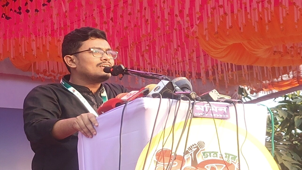 ঢাকা বিশ্ববিদ্যালয় কেন্দ্রীয় ছাত্র সংসদ (ডাকসু) ভিপি আবু সাদিক কায়েম