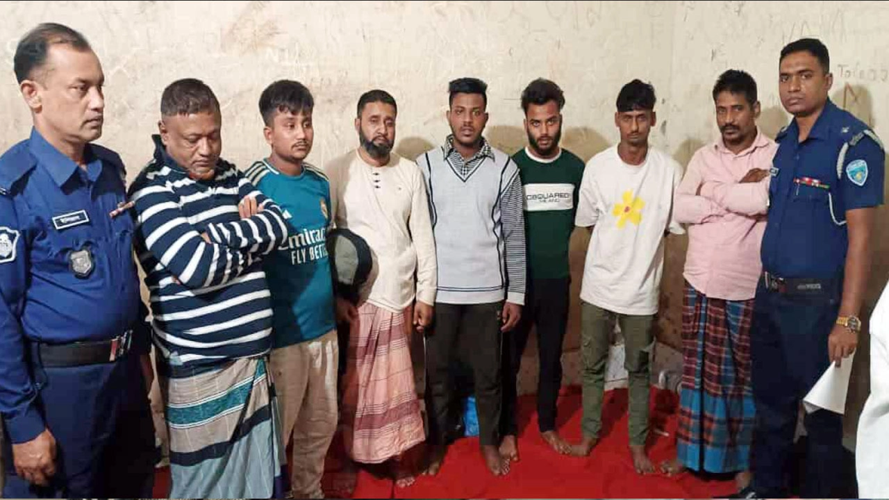 কুমিল্লায় পুলিশের হাত কামড়ে আসামি পালানোর ঘটনায় গ্রেপ্তার ১১