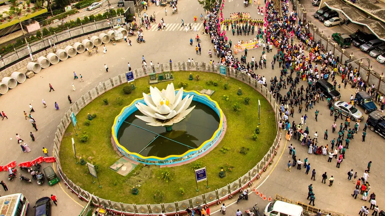 রাজধানীর শাপলা চত্বর